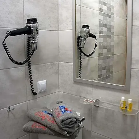 Хостел Bialy Slon *